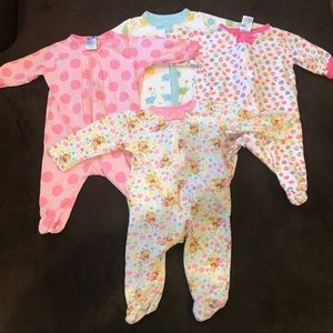 ❤️4 for $20❤️ Set of 4 0-3M Footie Sleepers Disney